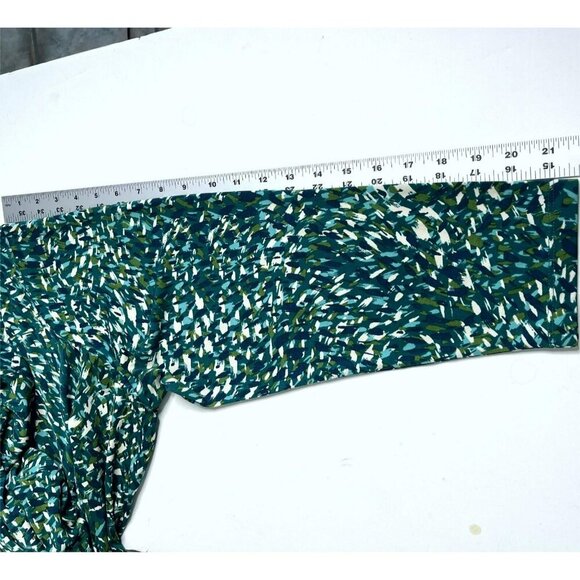Susan Graver Liquid Knit Modern Essentials Top 2XP Abstract Green Office Mature - Picture 7 of 7
